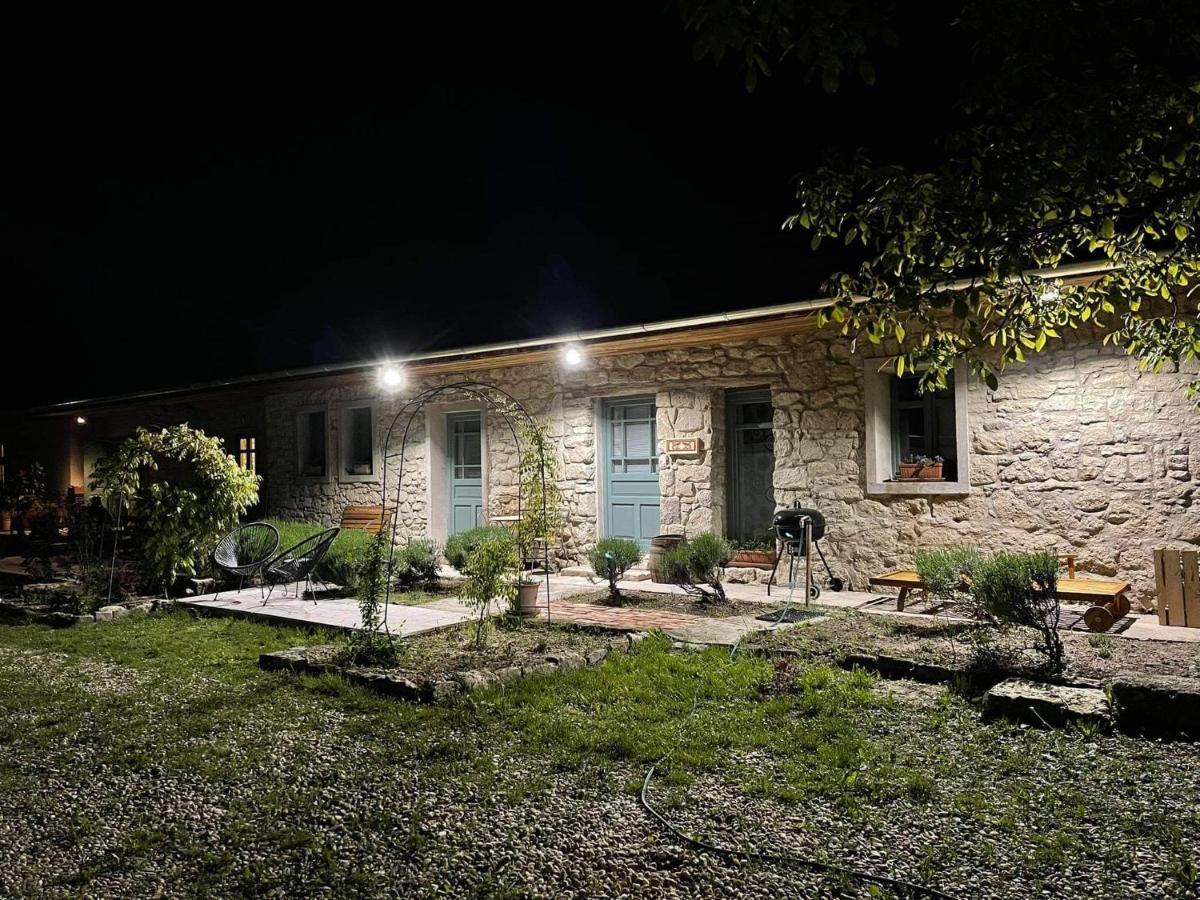 Hungry Grape Guests Hotel Erdobenye Exterior photo